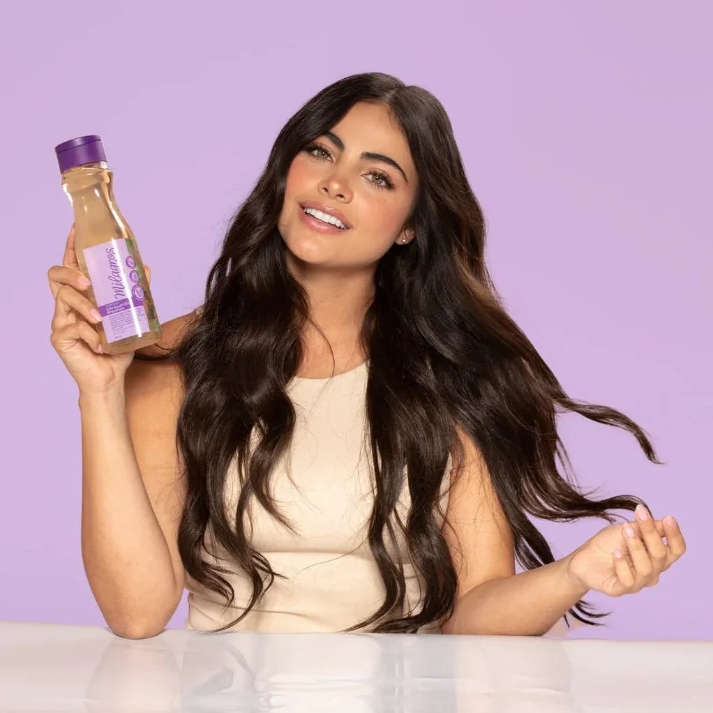 Shampoo nutritivo con aloe vera y romero para fortalecer y revitalizar el cabello.