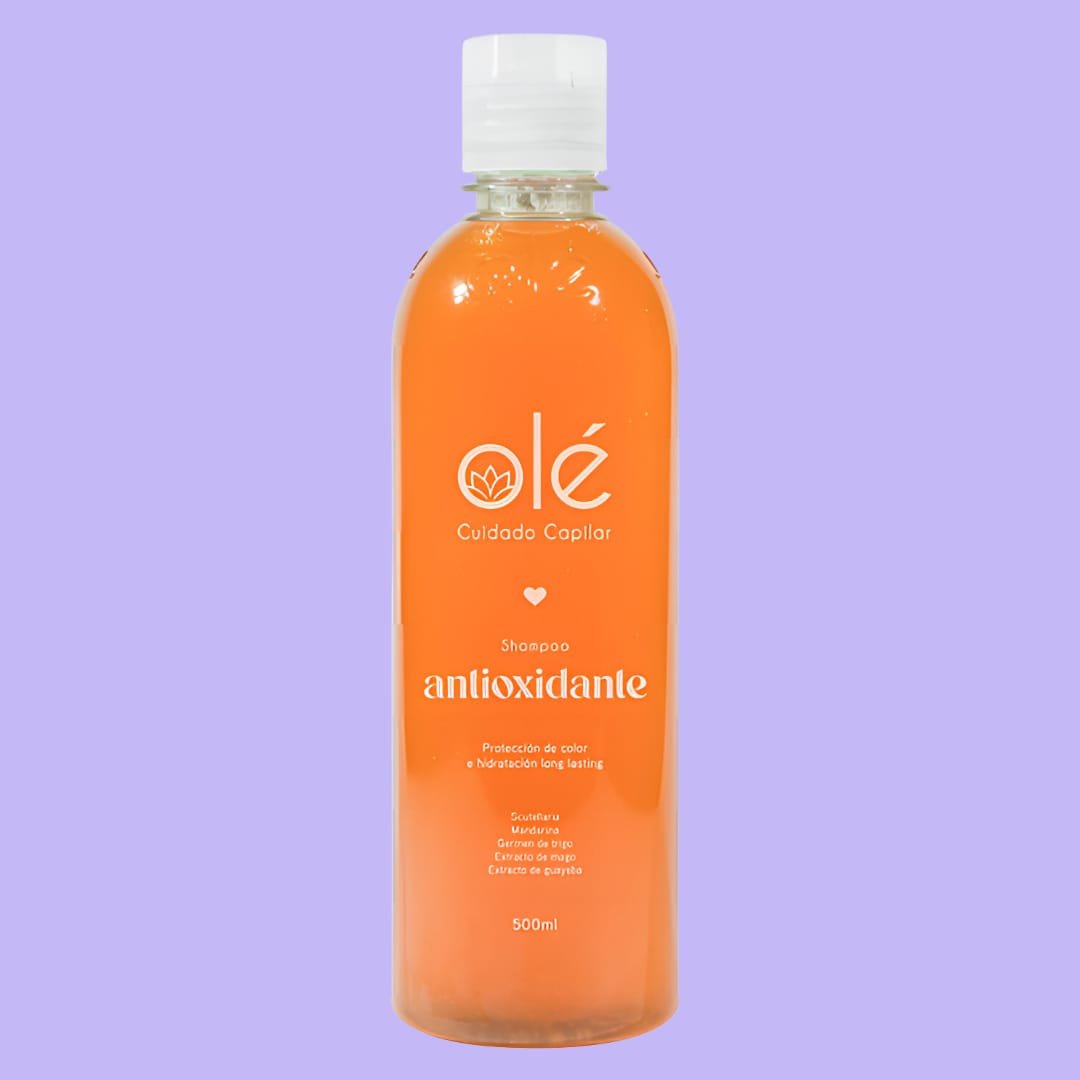 Shampoo long lasting con extractos de mango, guayaba y mandarina, ideal para cuero cabelludo mixto y cabellos tinturados.