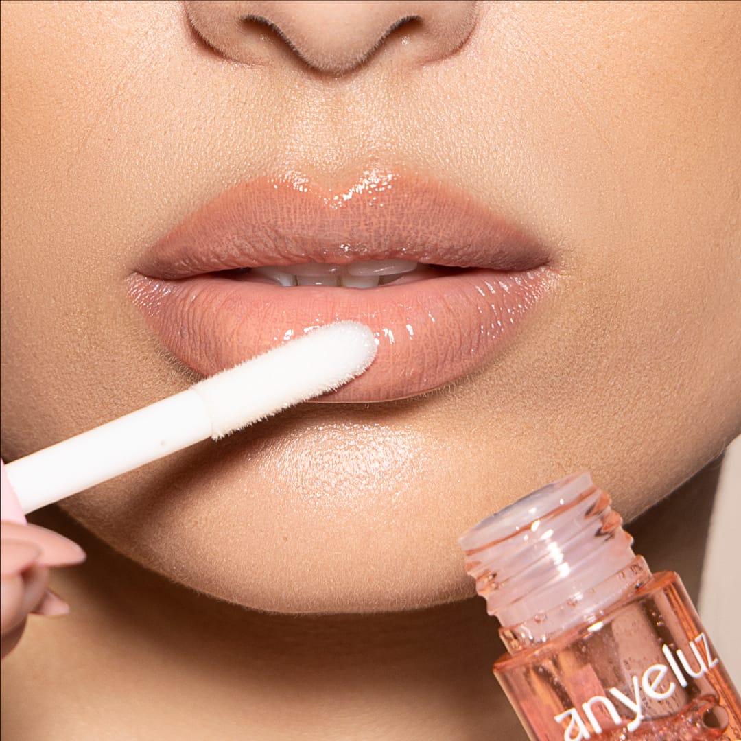 Anyeluz Lip Gloss – Brillo Radiante y Efecto Hidratante