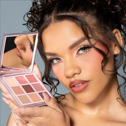 Anyeluz Paleta de Sombras Pink – Tonos Románticos y Acabado Sedoso