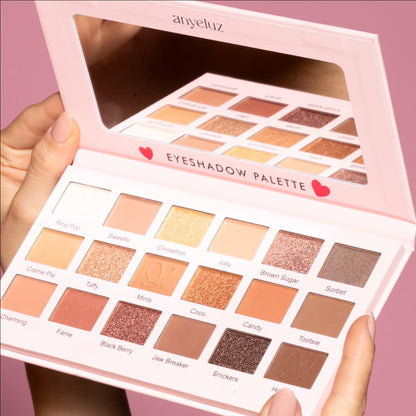 Anyeluz  Paleta de Sombras Matte – Colores Intensos y Acabado Aterciopelado